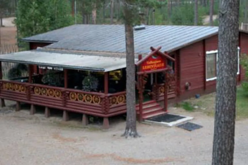 Valkeisjärven leirintäalue Camping