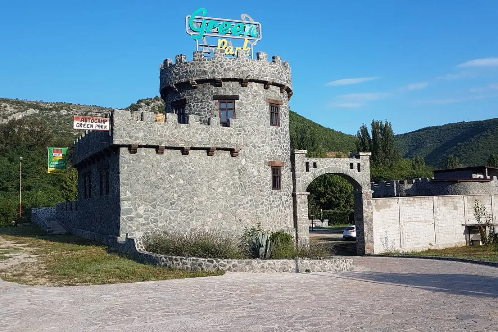 Auto Camp Green park