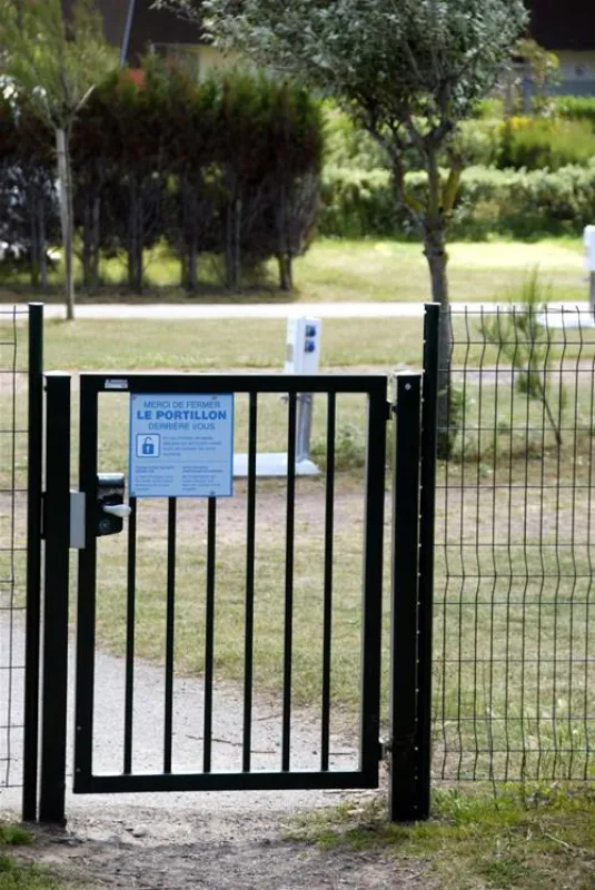 Camping Municipal Le Champ De Course  