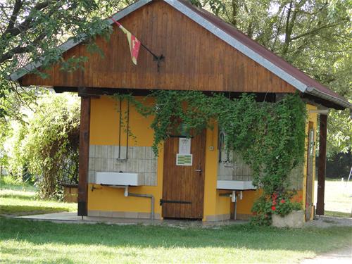 Camping aire naturelle de Palmer Charles photo 2