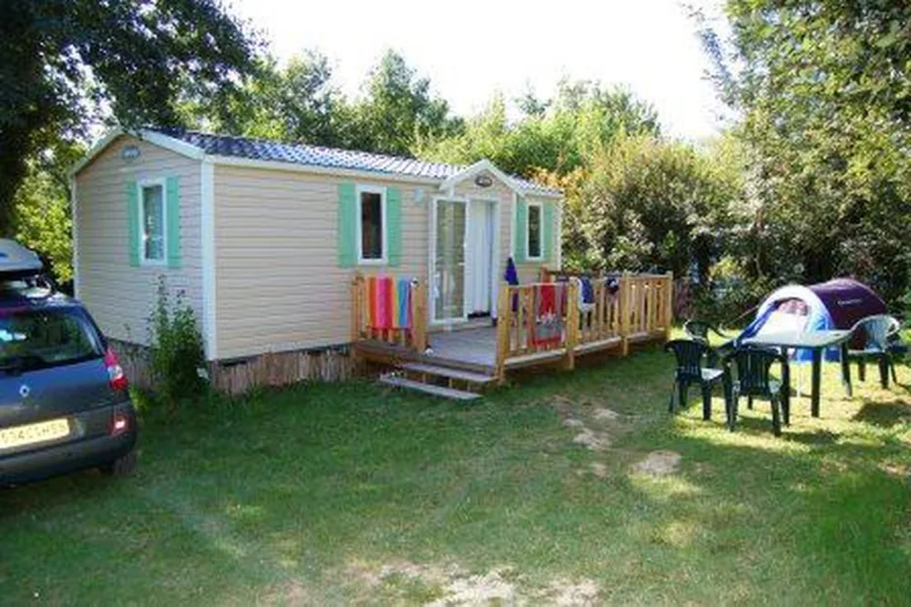 Camping De Bergougne  