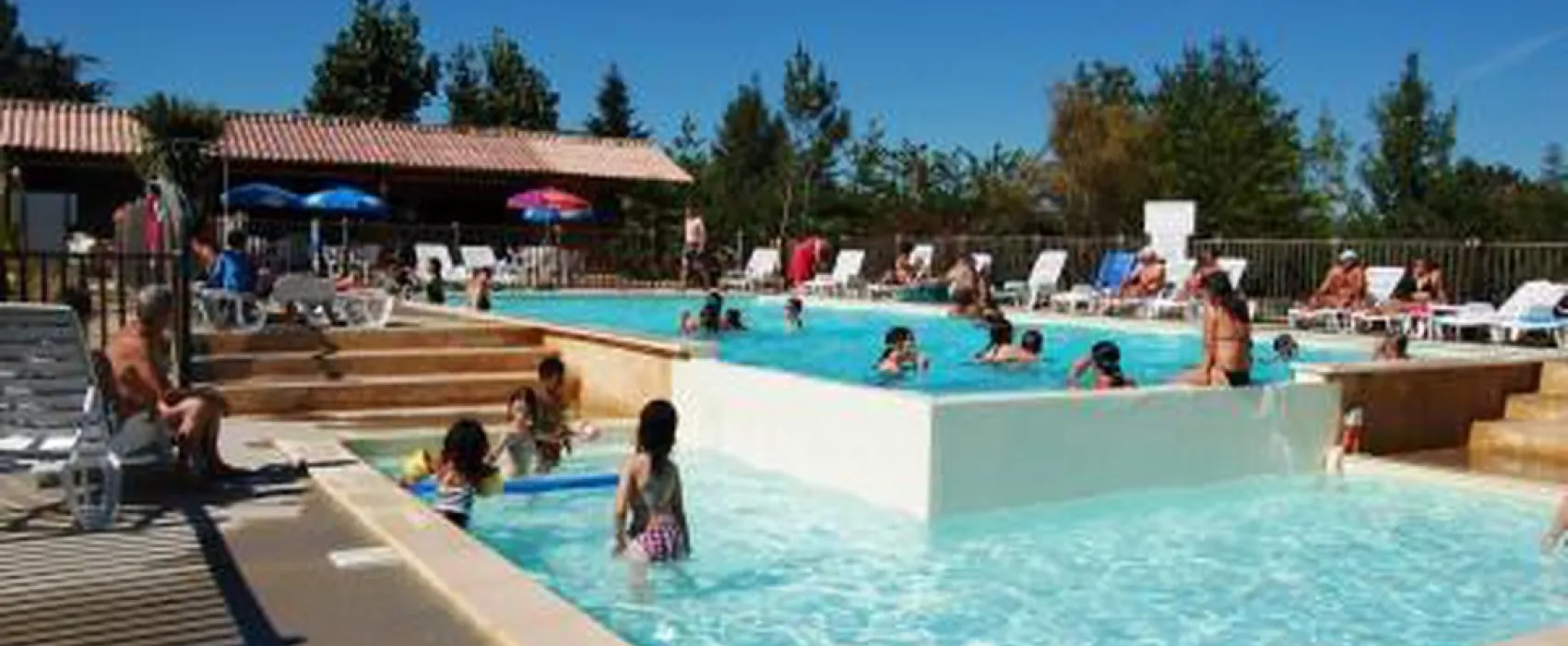 Camping De Bergougne  