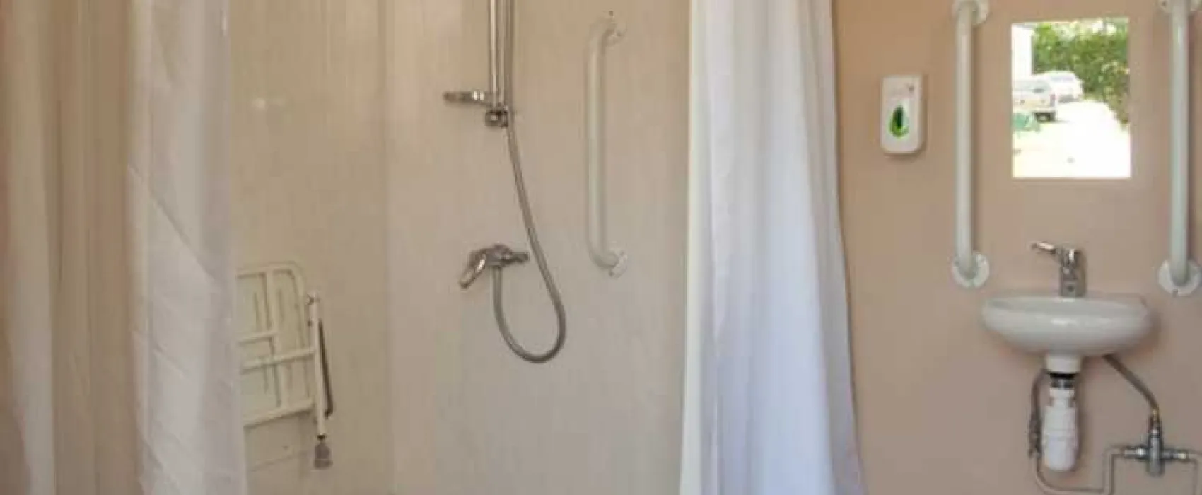 Llys Derwen Caravan &amp; Camping