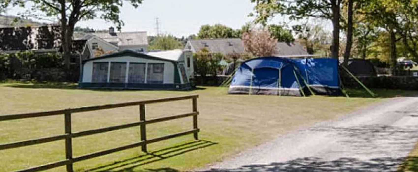 Llys Derwen Caravan &amp; Camping