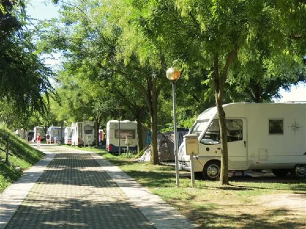 Campeggio Piani di Clodia