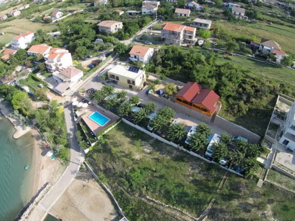 ODMOREE CAMPING & HOSTEL