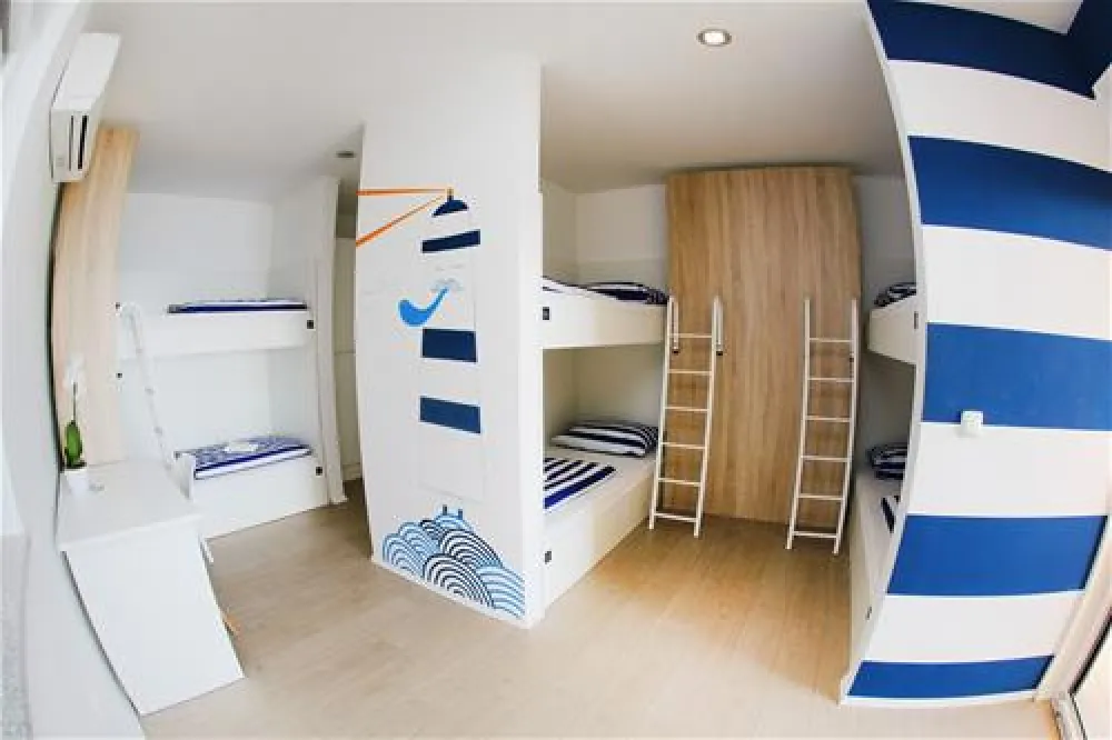 ODMOREE CAMPING & HOSTEL