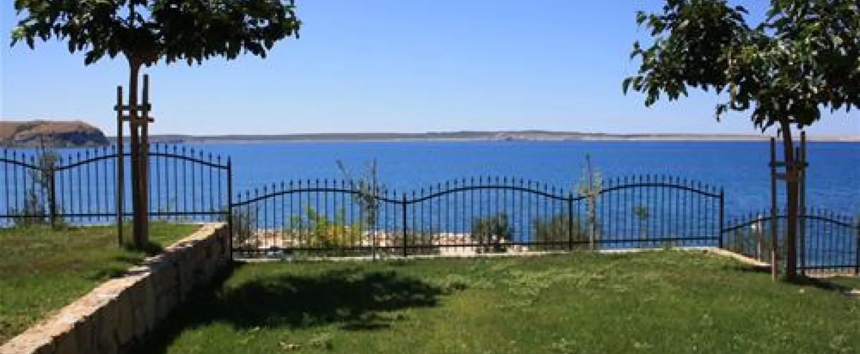 ODMOREE CAMPING & HOSTEL