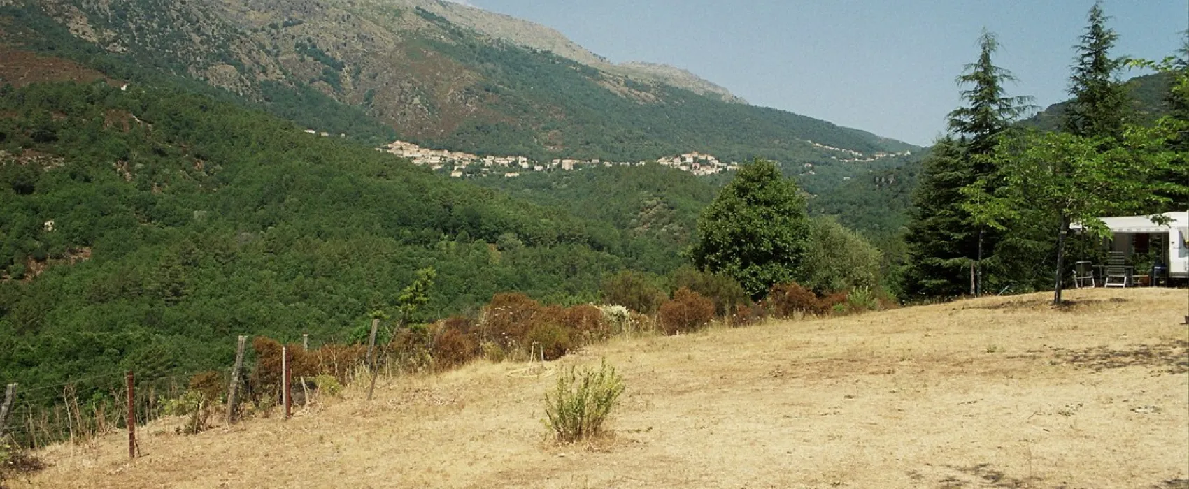 camping aire naturelle la ferme de Peridundellu