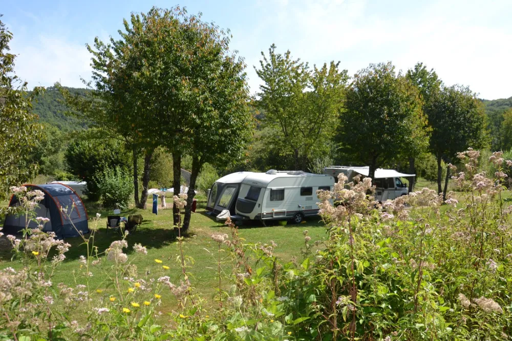 Camping Naturiste Millefleurs 3 Etoiles