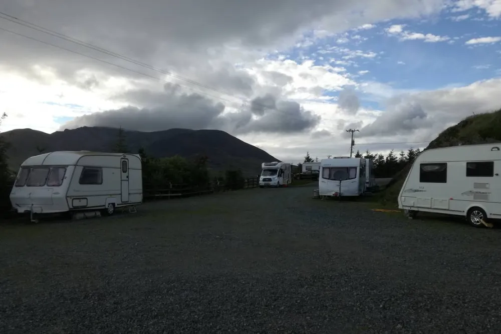 Derrylahan Hostel & Campsite