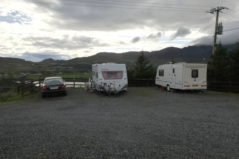 Derrylahan Hostel & Campsite