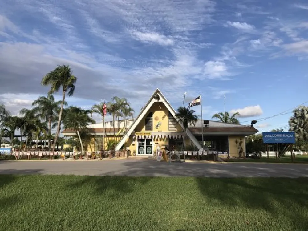 Miami Everglades Resort