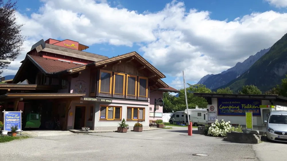 Comfort-Camping Falken