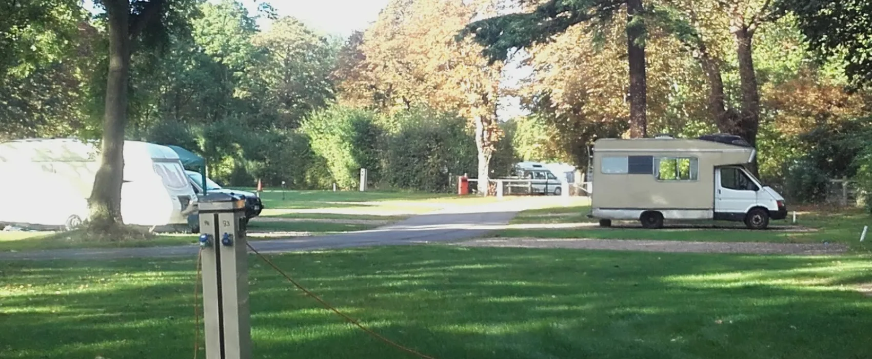 Camping and Caravanning Club Site, Chertsey