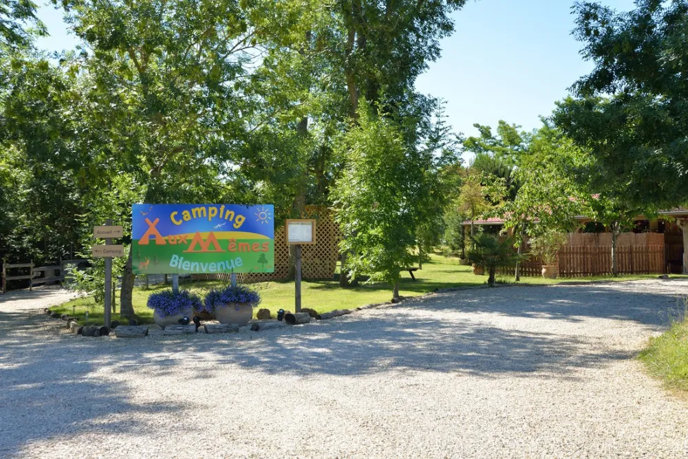Camping Aux Mêmes
