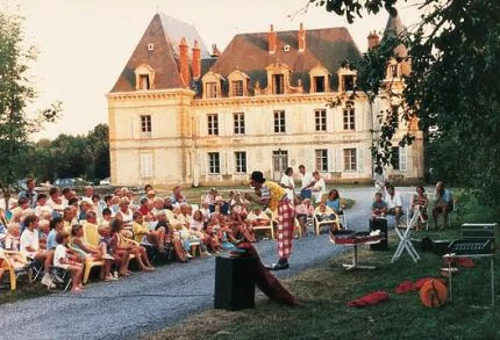 Airotel Château de Chigy