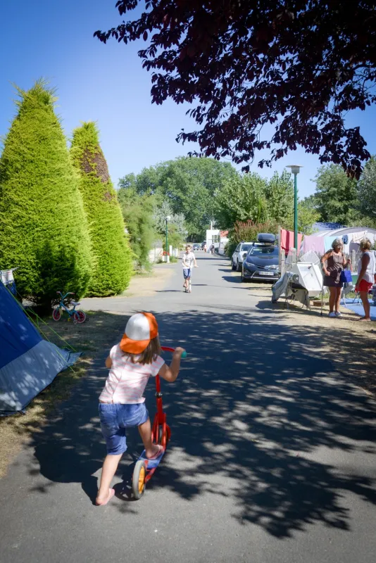 Camping La Paree Du Both