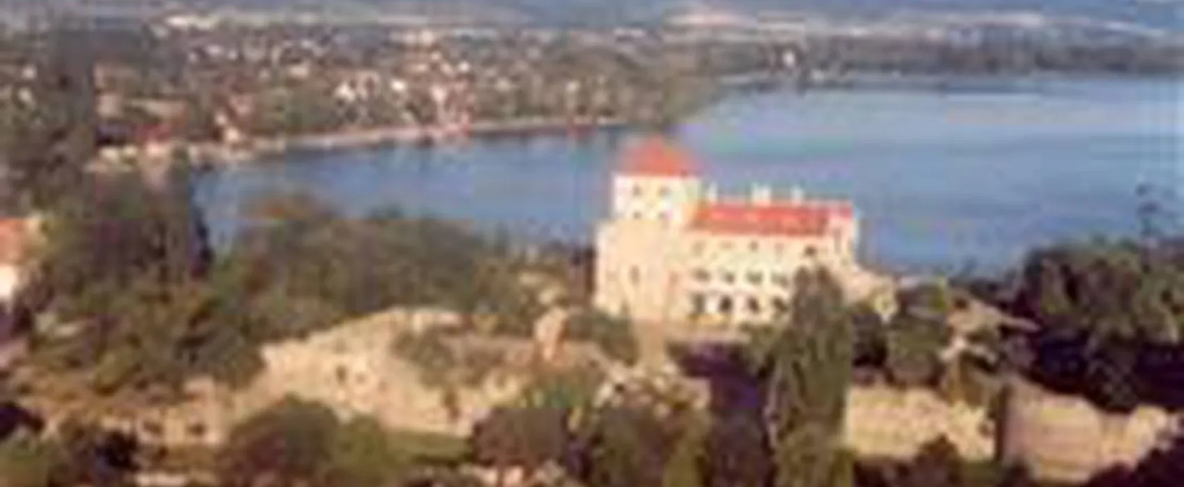 Fényes Fürdő és Camping