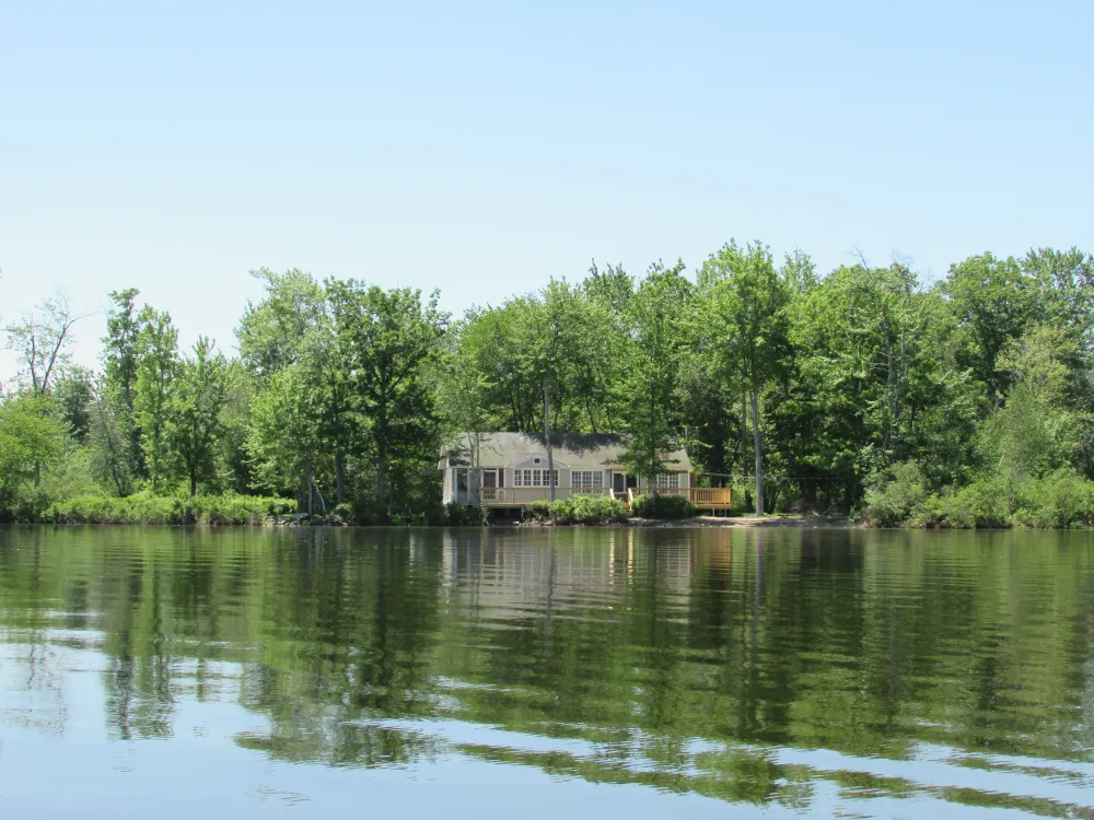 Westward Shores Cottages & RV Resort