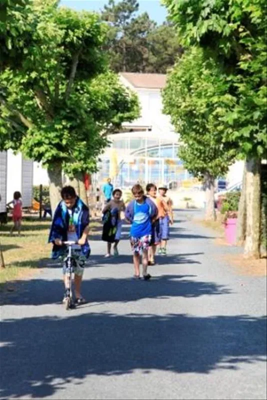 Camping Les Flots Blues