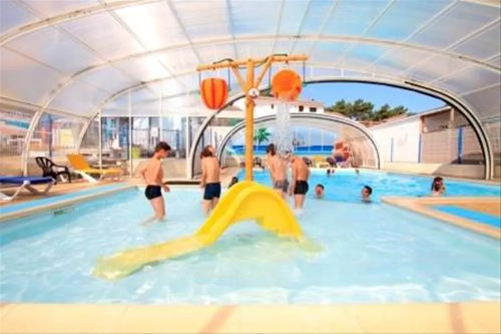 Camping Les Flots Blues