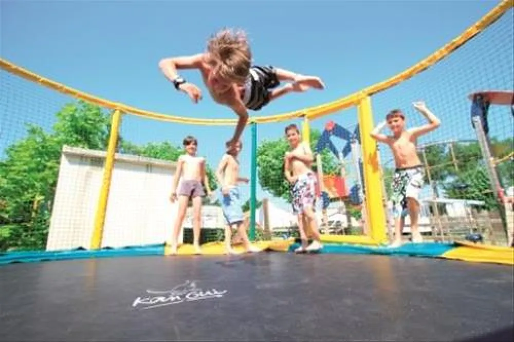 Camping Les Flots Blues