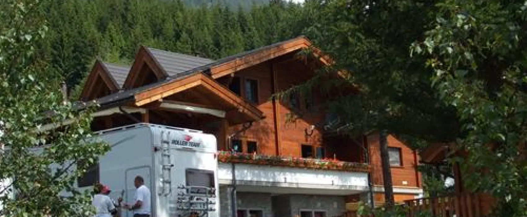 Camping village Yolki Palki