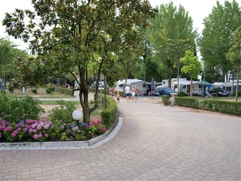 Camping Bella Italia