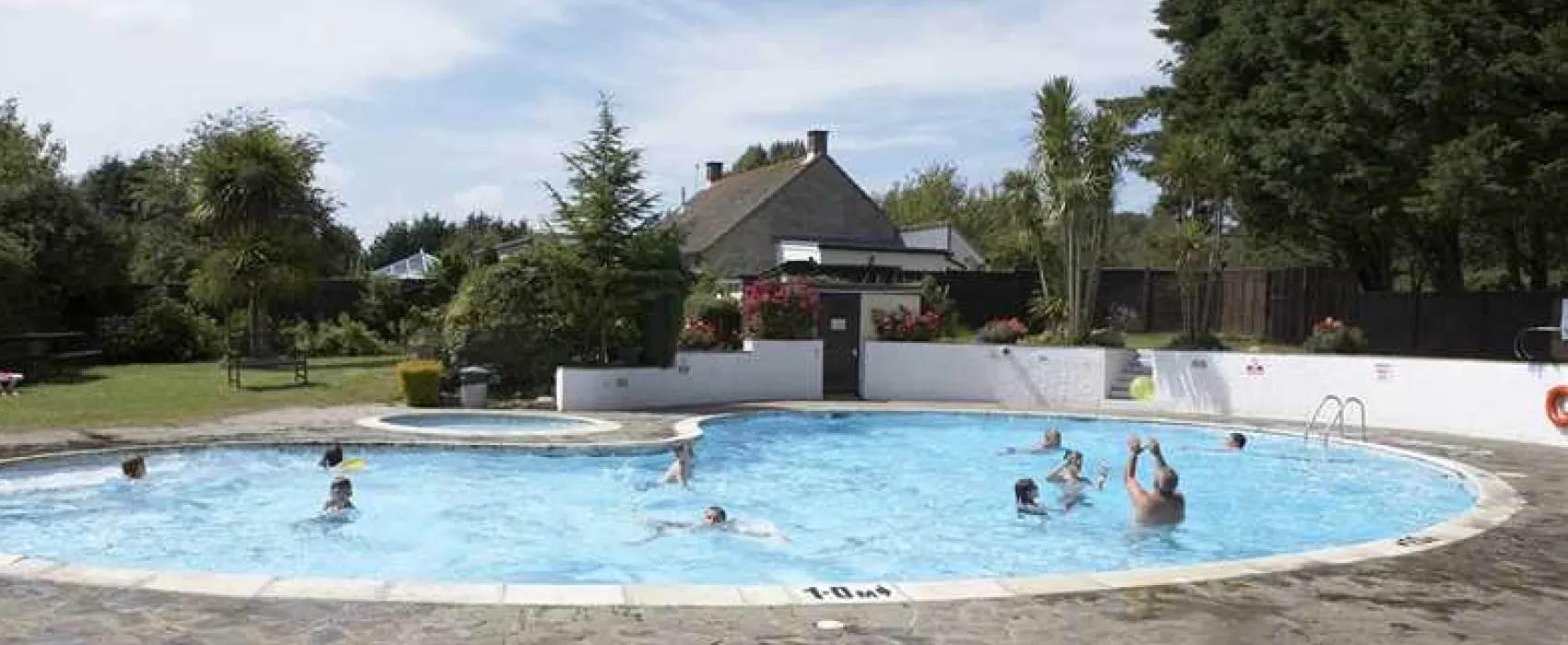 Adgestone Camping and Caravanning Club Site