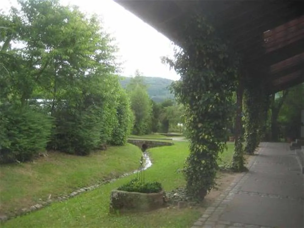 Nibelungen-Camping am Schwimmbad