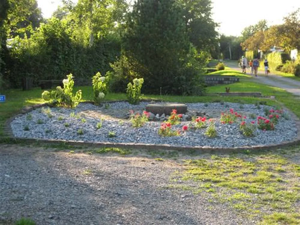 Nibelungen-Camping am Schwimmbad