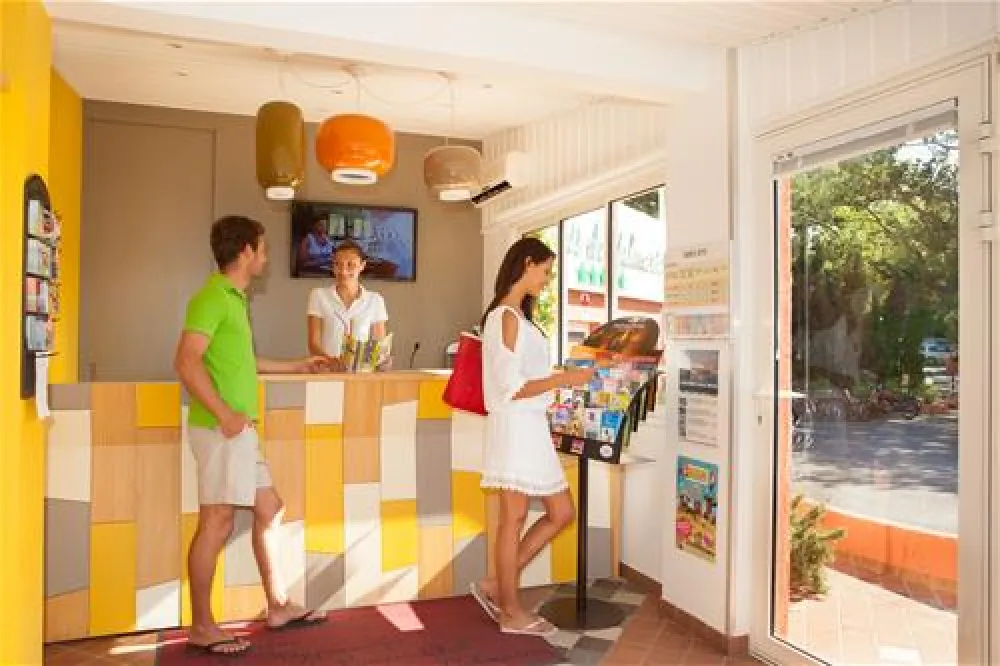 Camping Bois de Valmarie  