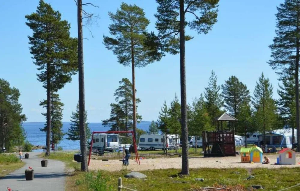 Seskarö Havsbad & Camping