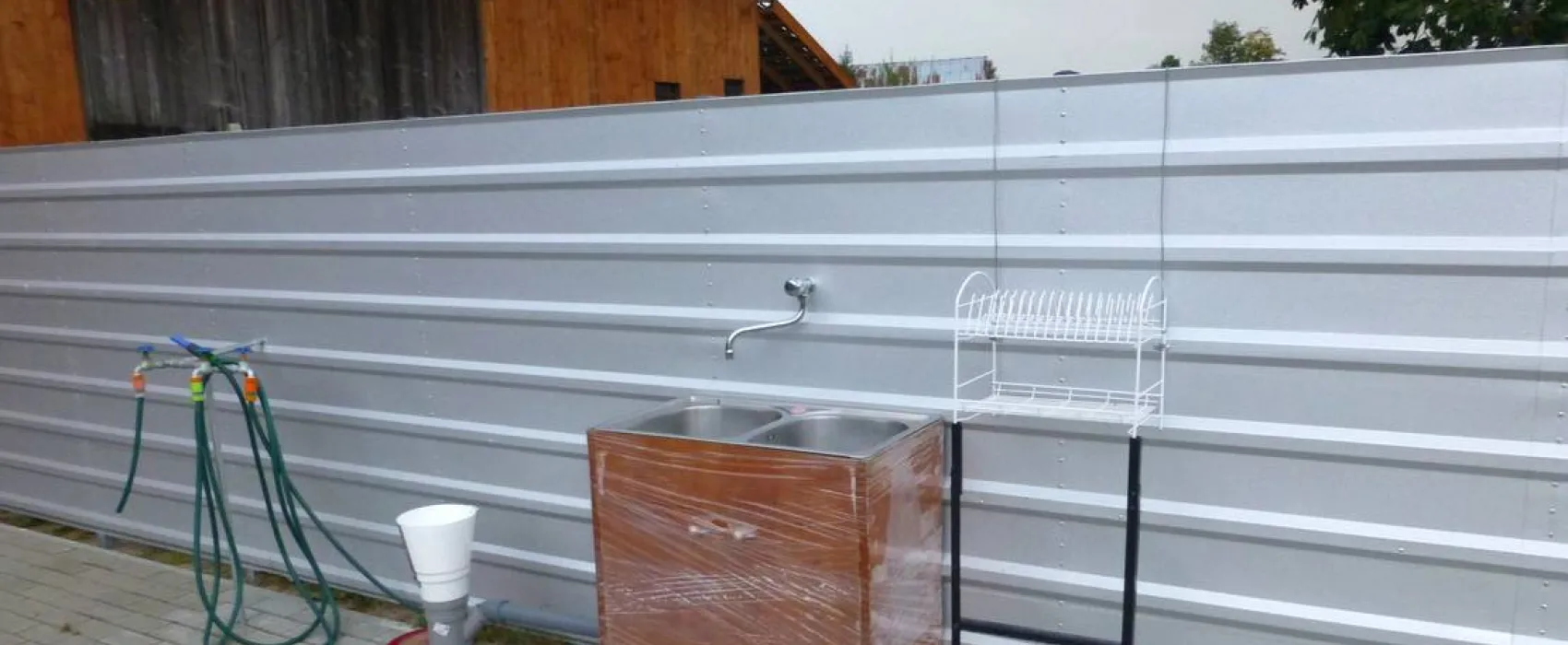 KIKITY - Camping at the lake