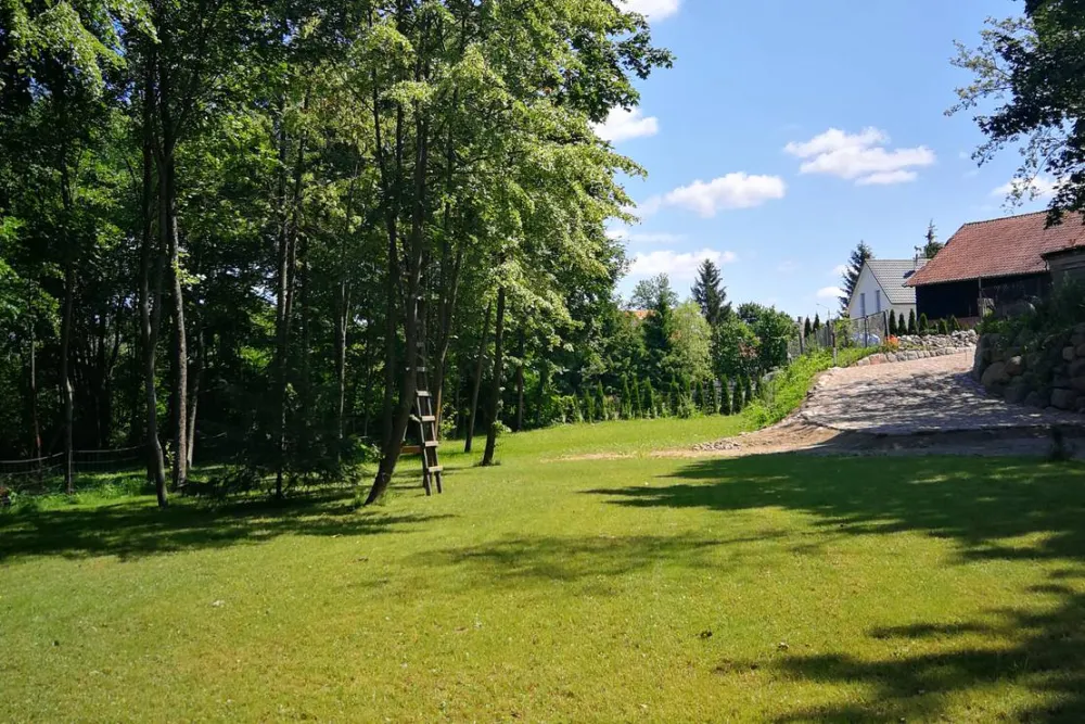 KIKITY - Camping at the lake