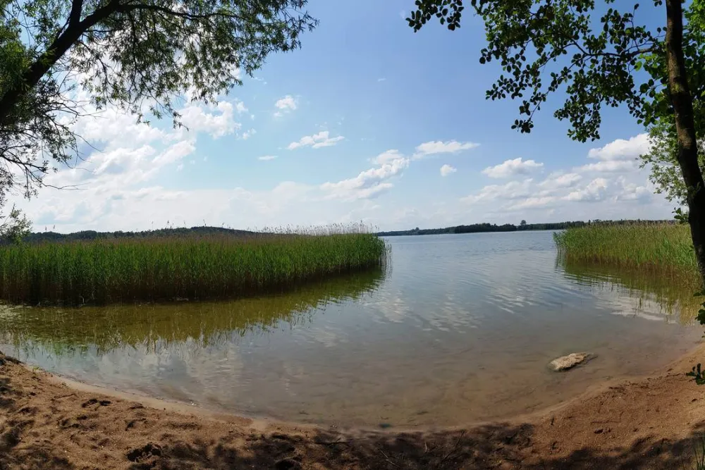 KIKITY - Camping at the lake