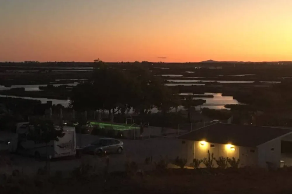 CAMPER PARK PLAYAS DE LUZ