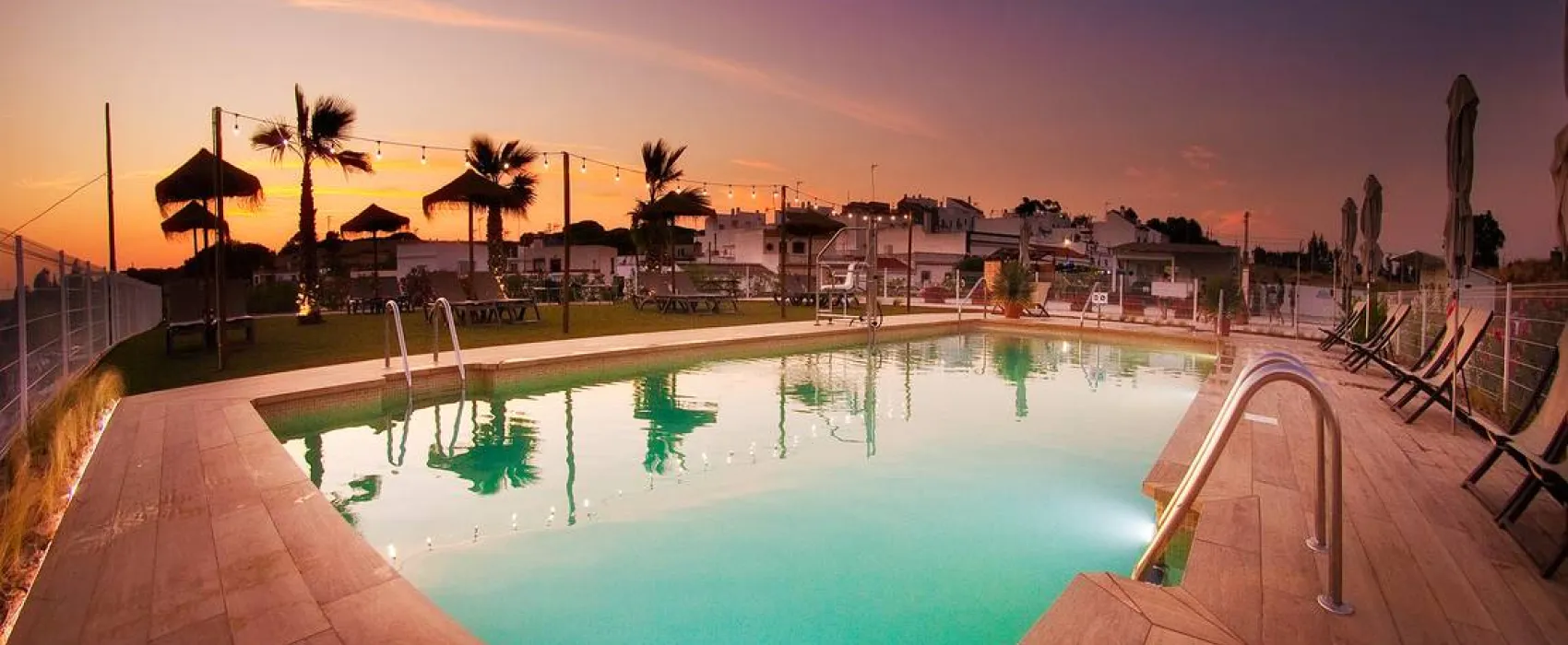 CAMPER PARK PLAYAS DE LUZ