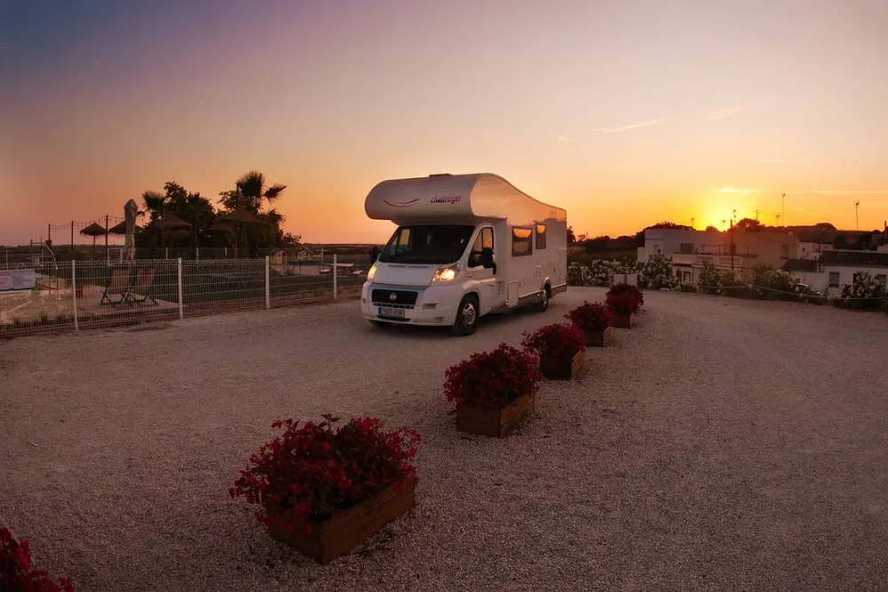 CAMPER PARK PLAYAS DE LUZ