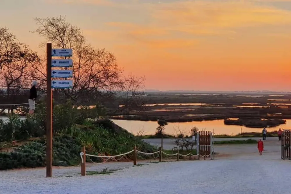 CAMPER PARK PLAYAS DE LUZ