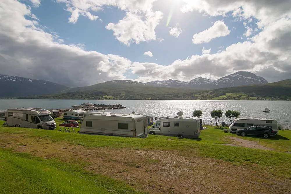 Soløy Camping Og Båtutleie