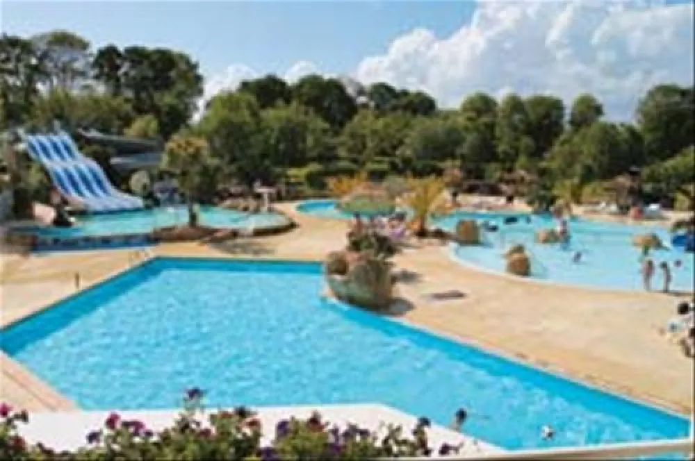 Camping Les Deux Fontaines