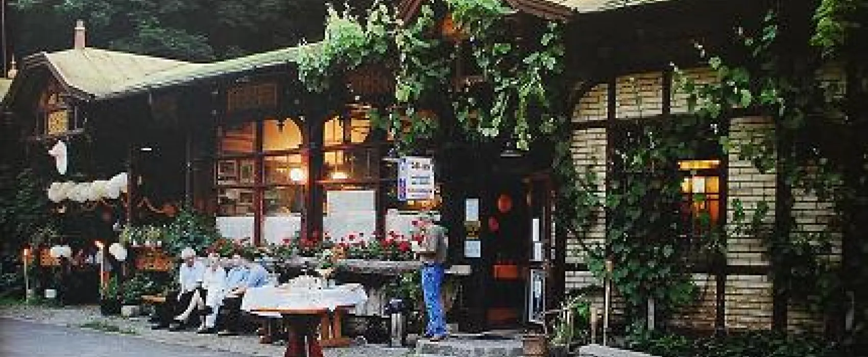 Zugligeti 'Niche' Camping