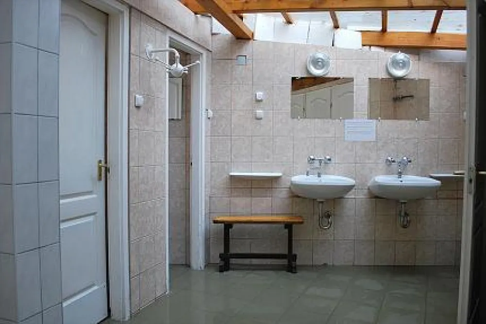 Zugligeti 'Niche' Camping