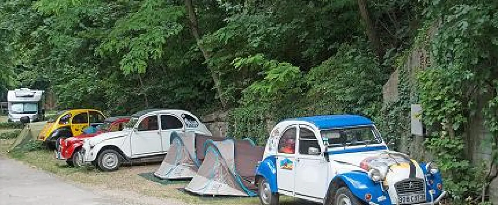 Zugligeti 'Niche' Camping