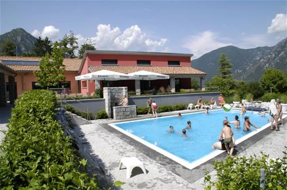 Camping Vantone Pineta