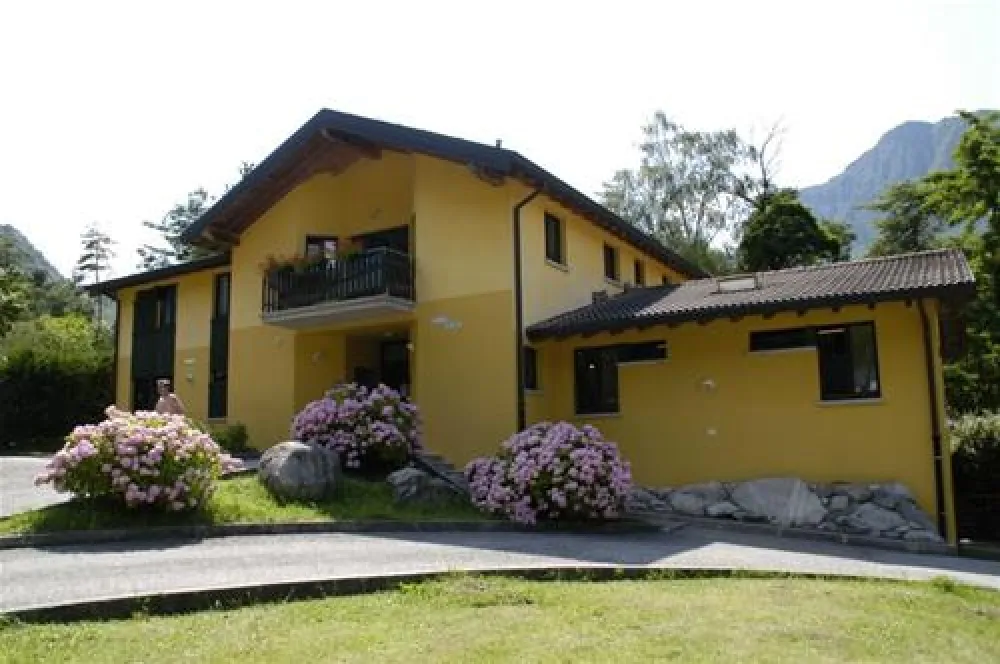 Camping Vantone Pineta