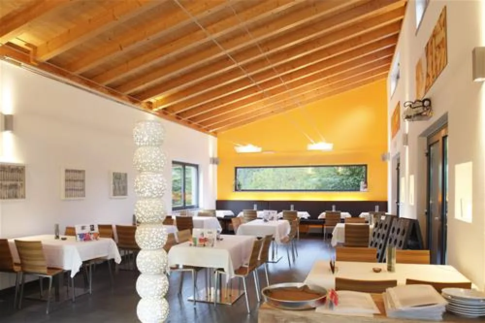 Camping Vantone Pineta