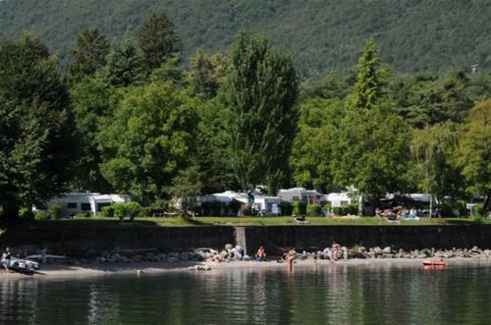Camping Vantone Pineta